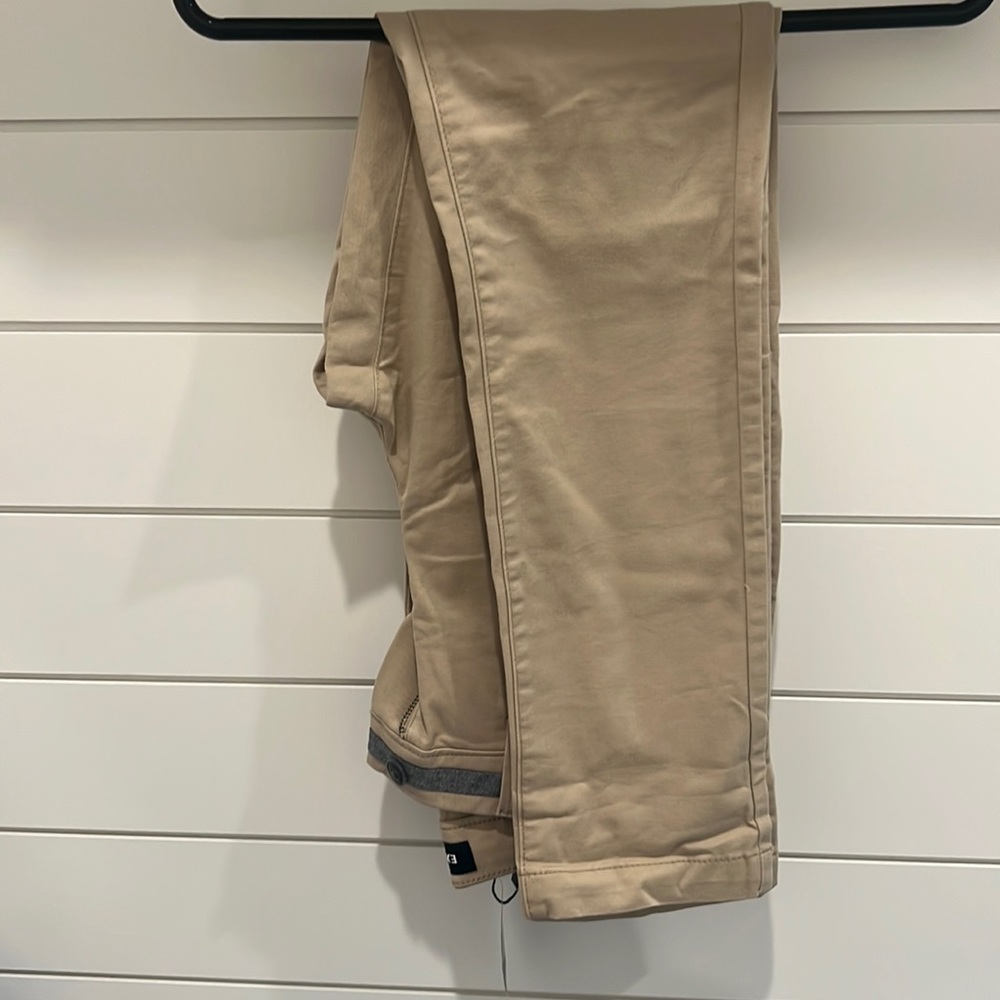 Express Skinny Khaki pants men’s size 28x30 brand new with tags!